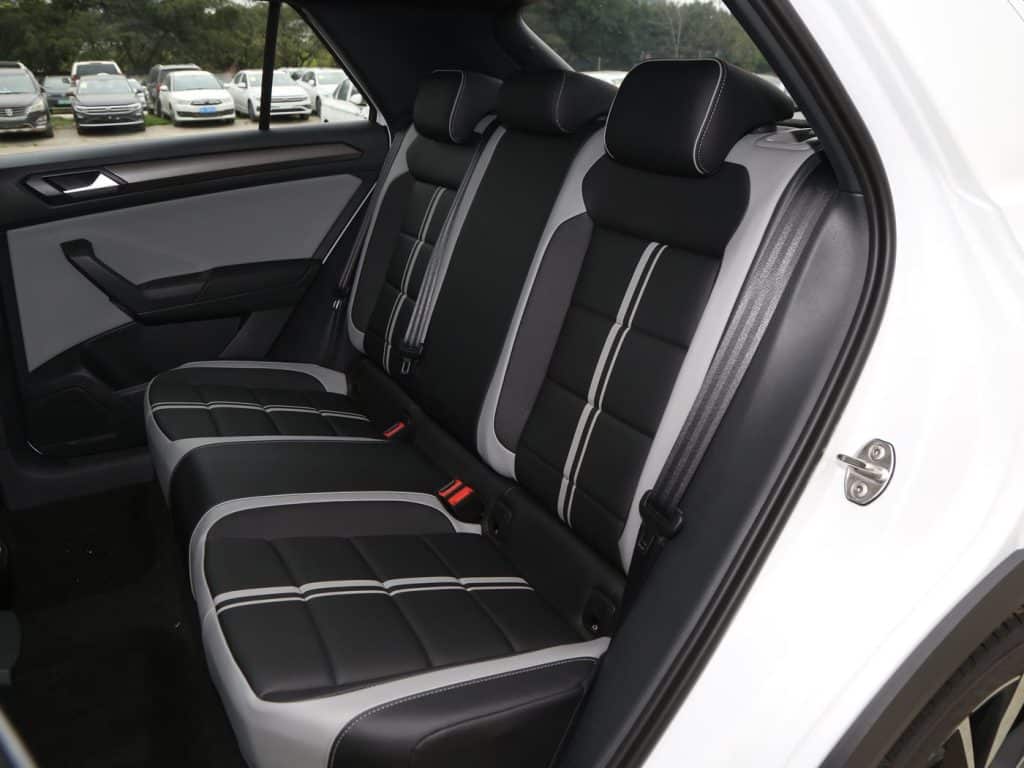 1400x1050_autohomecar__Chtk2Gf54H6AP-aKADsGwsUwrnU717