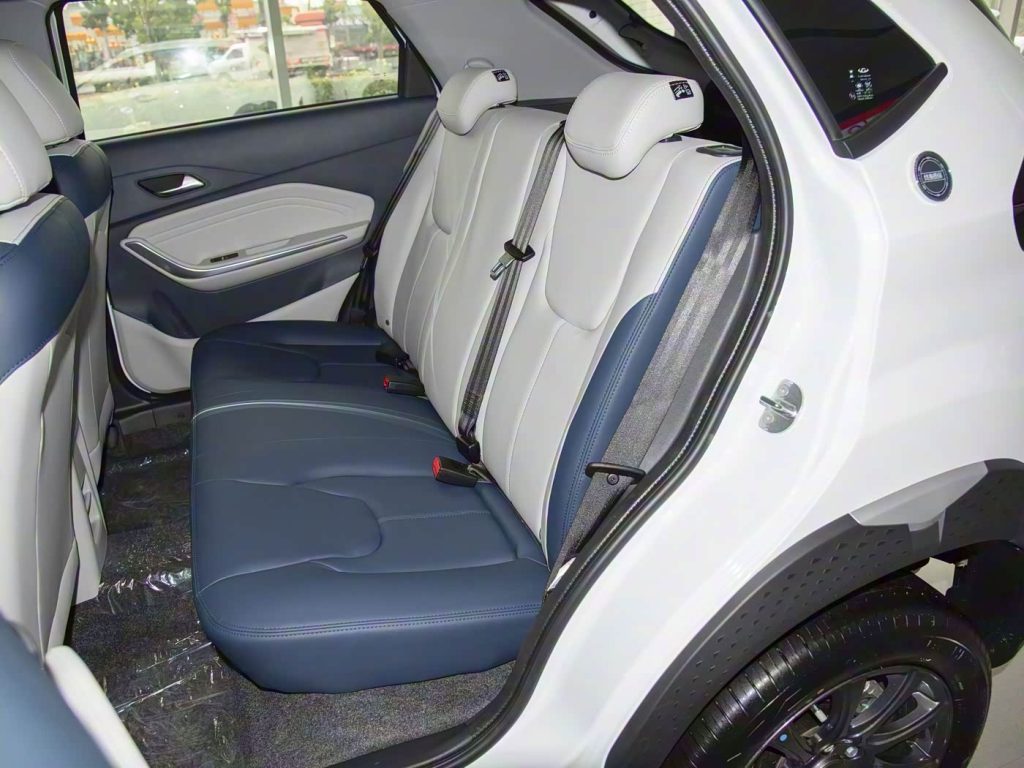 1400x1050_autohomecar__Chtk2Wa9qemAFri0ACXyd0tlVv4760