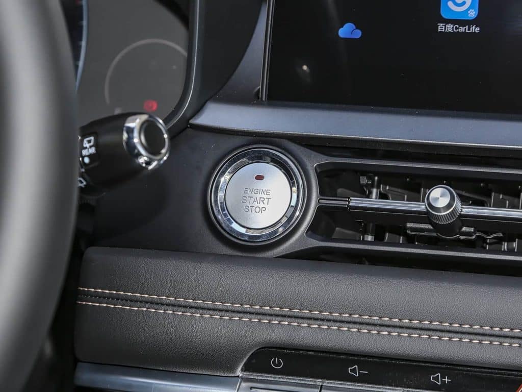 1400x1050_autohomecar__Chtk2Wb8GdaAbhjwAC70elRgZD8877