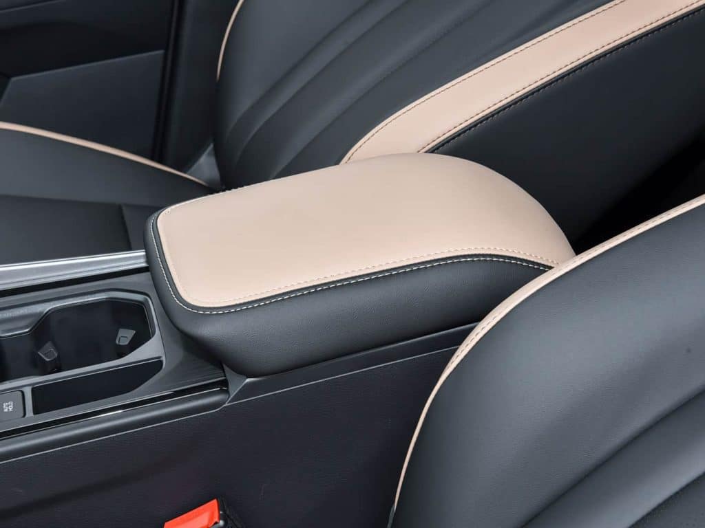 1400x1050_autohomecar__Chtlx2gspxOAXkqWABZKarBDvag513