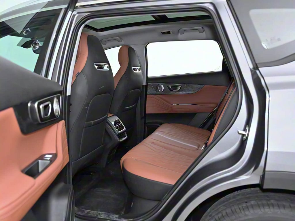 1400x1050_autohomecar__ChtlxmhKOe6AIKixAD3UNYNjKV0174