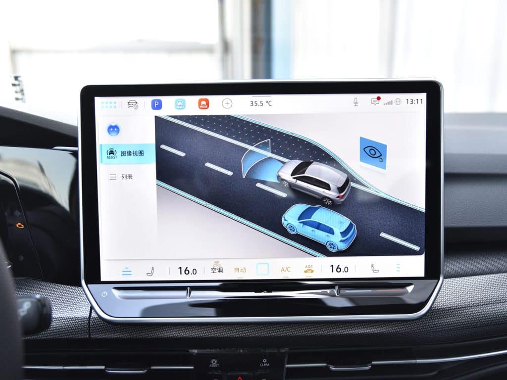 1400x1050_autohomecar__ChtlyGgjM5KAffEaADWE5qwZVUE371