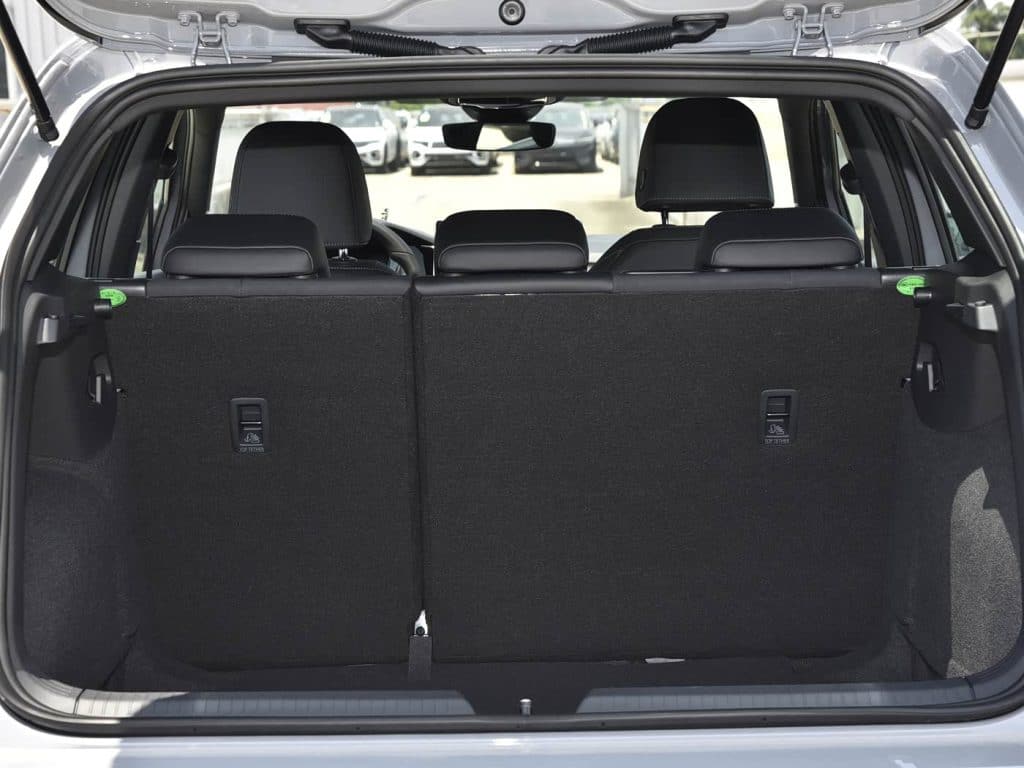 1400x1050_autohomecar__ChtlyGgjNMqAR6duAEjvOfWai6c788