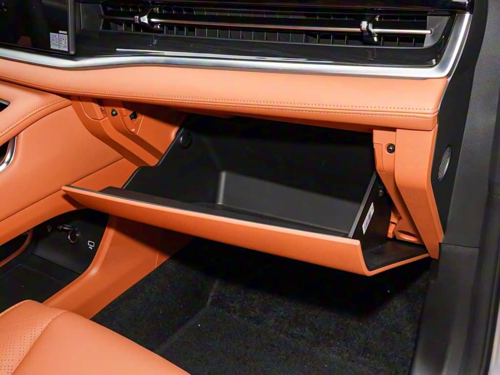 1400x1050_autohomecar__ChtlyGh-CHCANEJPAC6ojJSJUUM382