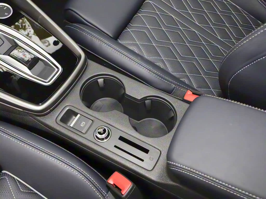 1400x1050_autohomecar__ChtpWGk6OMSAS40iAC8ccxoAmWs771