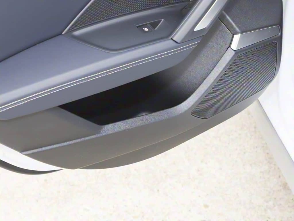 1400x1050_autohomecar__ChtpWGk6OP2ABSduADzVe1xx7Xk390