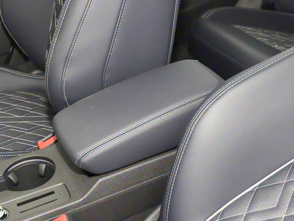 1400x1050_autohomecar__ChtpWGk6OPqAONOGADB5y-DRm4A164