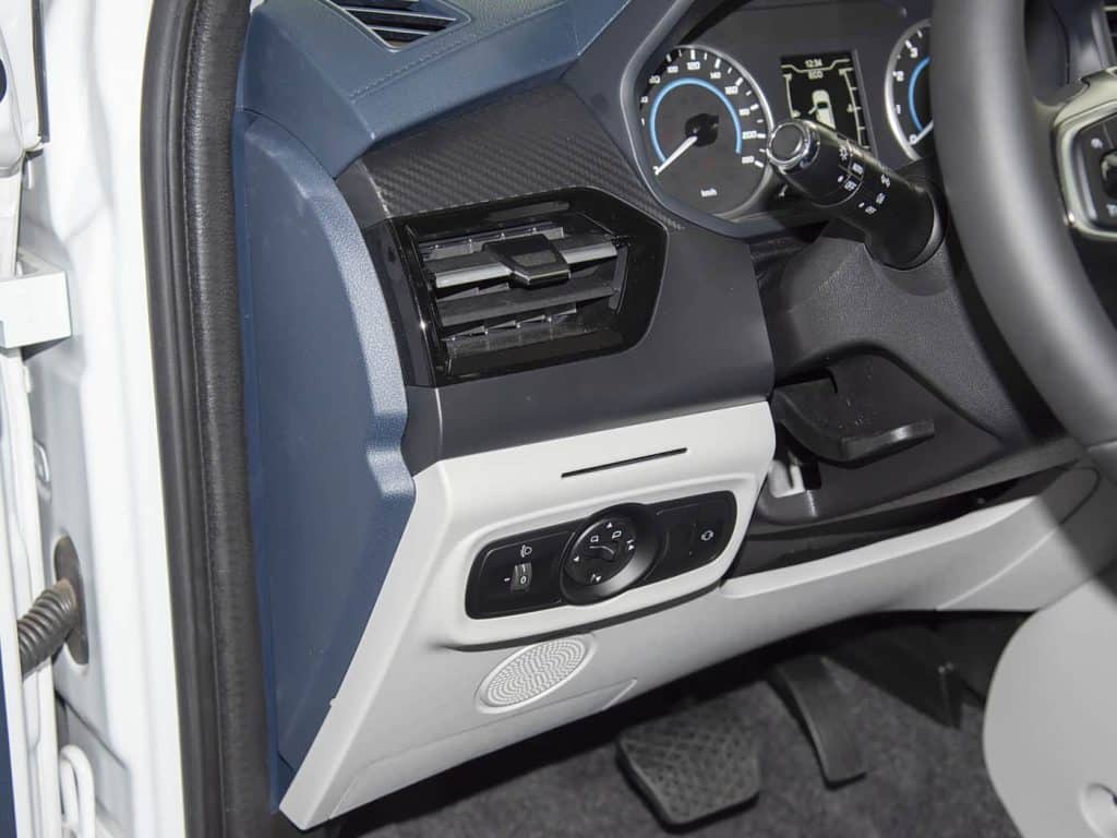 1400x1050_autohomecar__ChxkPWa9qpmAUEHWACou0FuEnVw667