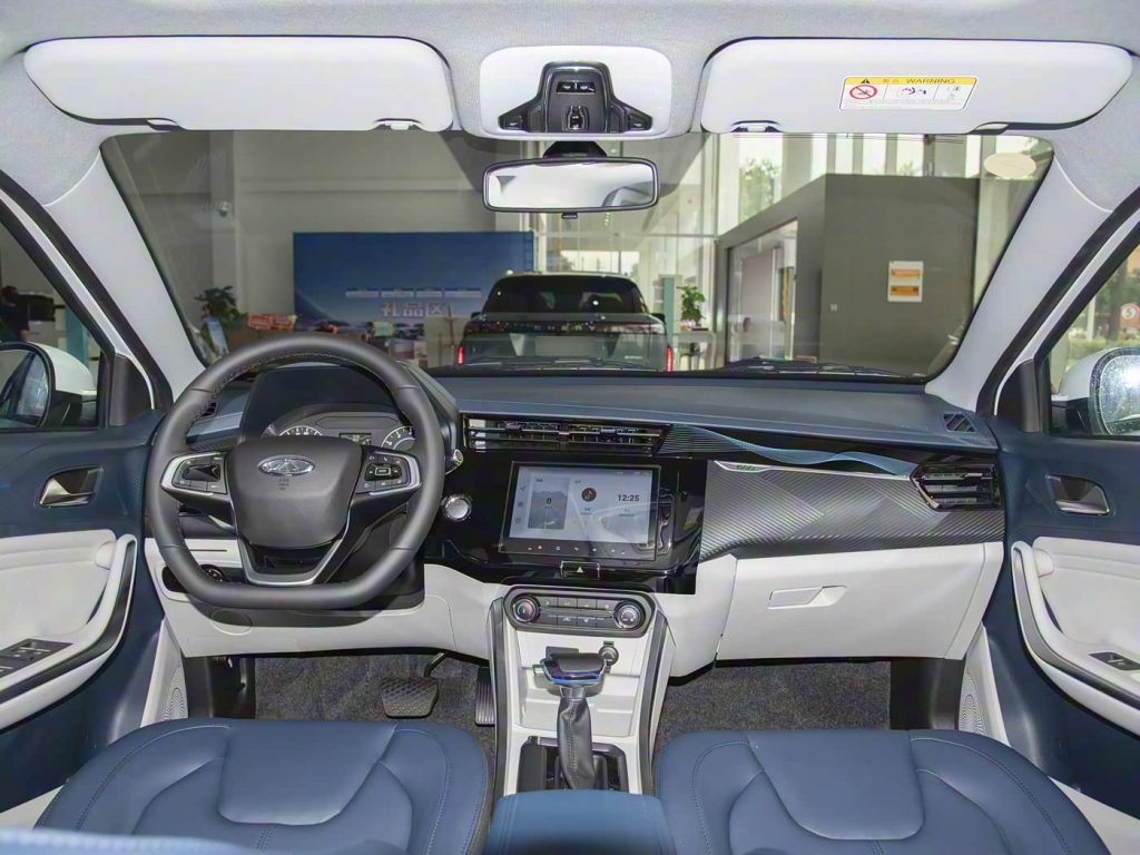 1400x1050_autohomecar__ChxkPWa9qrGAV7cRACy1QukQN5o304