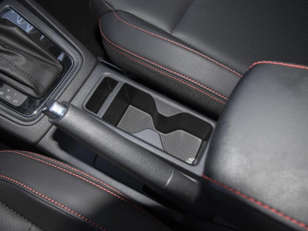 1400x1050_autohomecar__ChxkPWcEob-Af-hpAD_IXc-SFiQ253