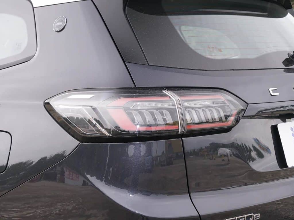 1400x1050_autohomecar__ChxkPWcGKCKADuRyACDBYRsN3CY308