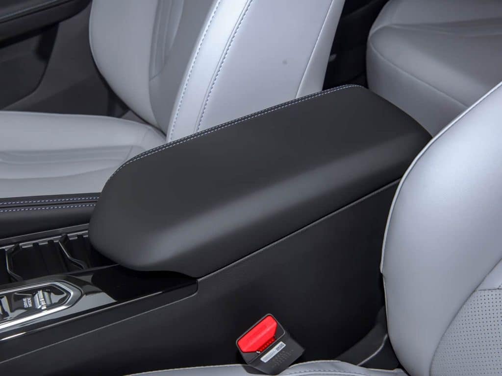 1400x1050_autohomecar__ChxkPWcIl-yAHFlAABC3jNISqGQ238