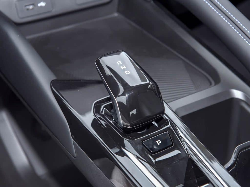 1400x1050_autohomecar__ChxkPWcIl7yARIeSABHsFtJc3iE298