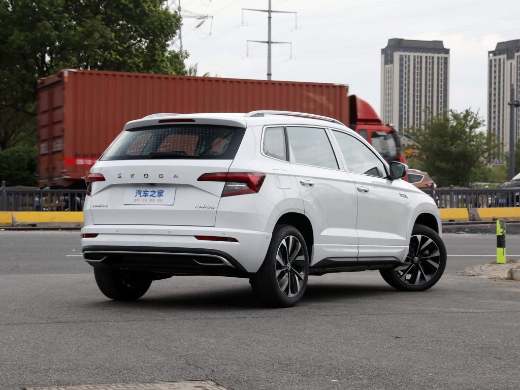1400x1050_autohomecar__ChxkPWcP8wGAQX8BACGW7pYC0Nk060
