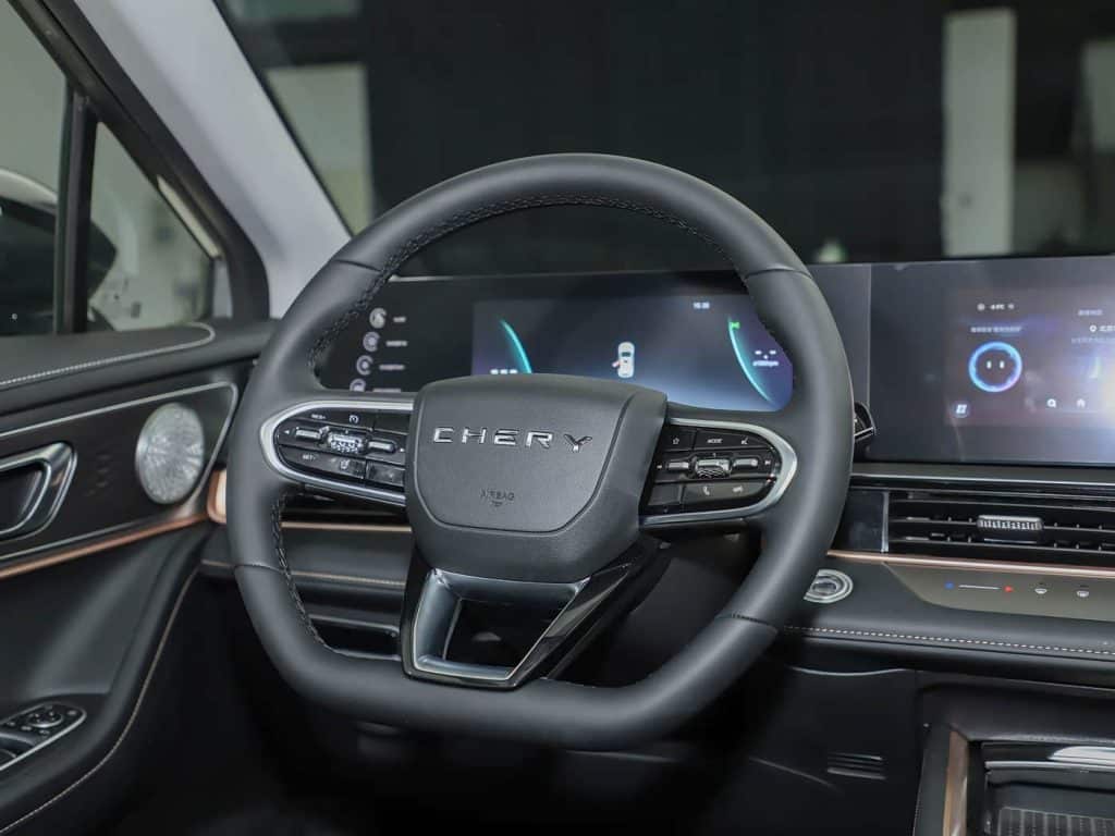 1400x1050_autohomecar__ChxkPWdWjgyAPp9WAEZRJpom7Po676