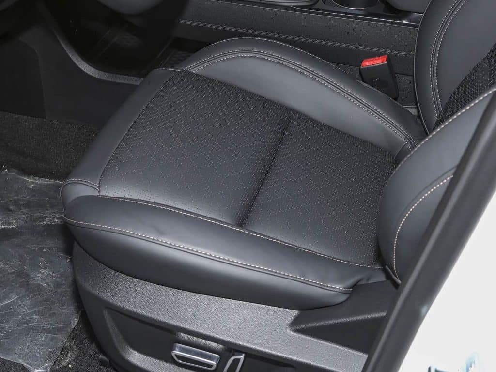 1400x1050_autohomecar__ChxkPmb8GtmAaY4qAC-aiyu81o8385