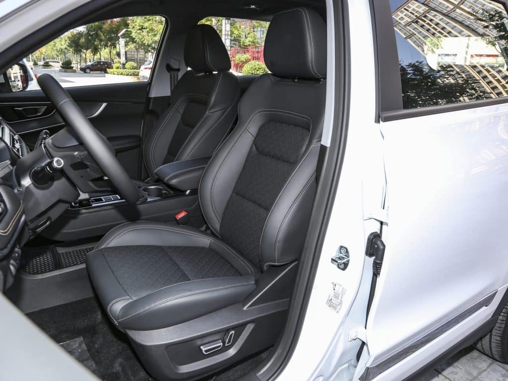 1400x1050_autohomecar__ChxkPmb8GvGAcE0aADGqmdZw2-E865