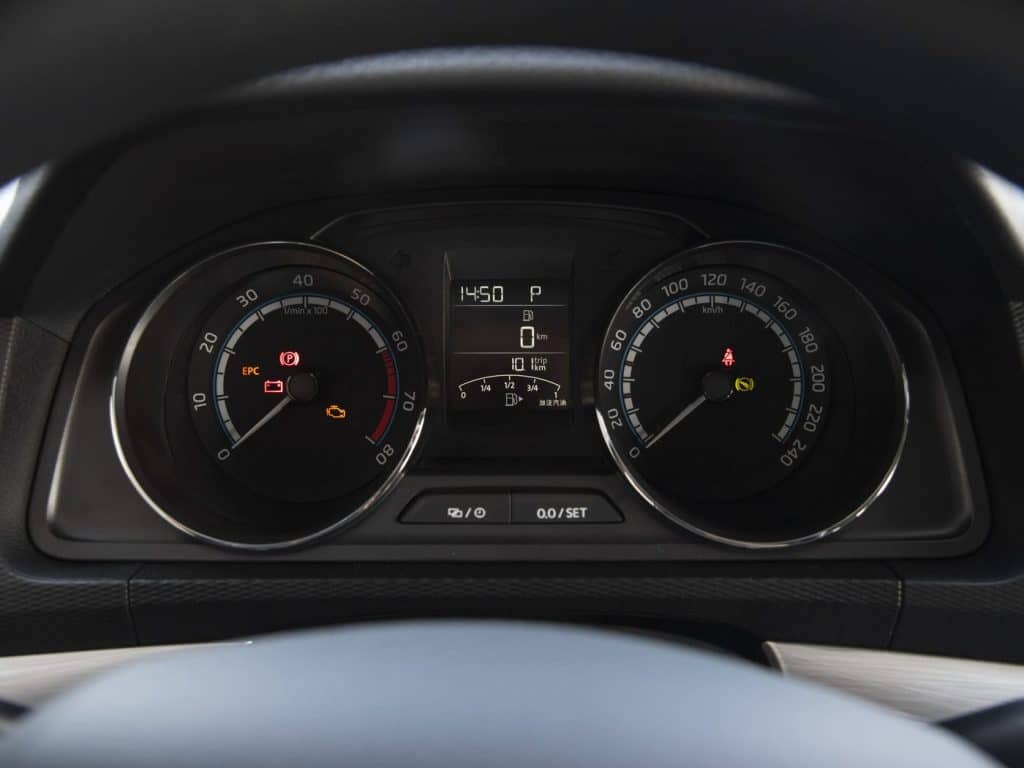 1400x1050_autohomecar__ChxkPmcEobyAPa7jADSXLsubrds297
