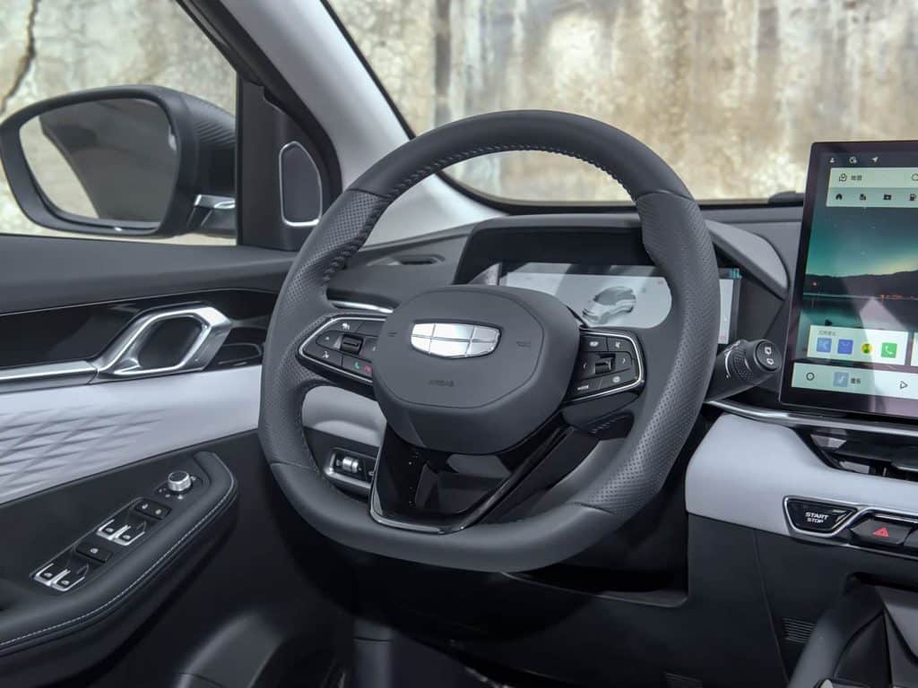 1400x1050_autohomecar__ChxkPmcIl7eAQ3clABMYfHEk_rE743