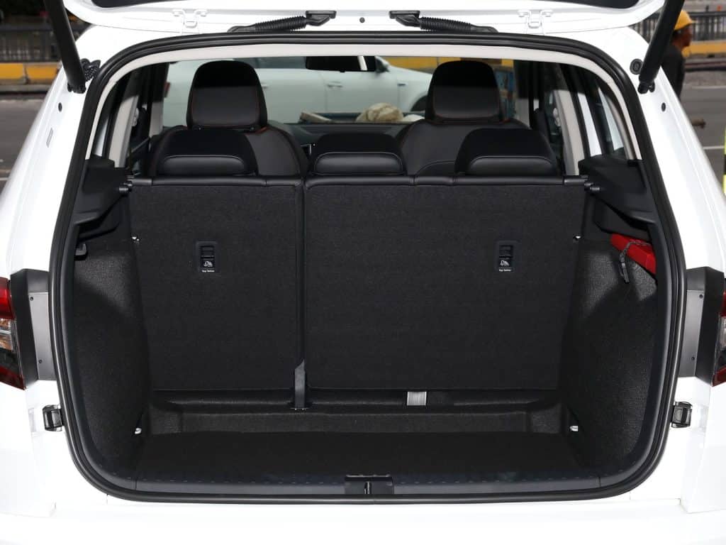 1400x1050_autohomecar__ChxkPmcP826AQDwRABzeZvhAcjE145