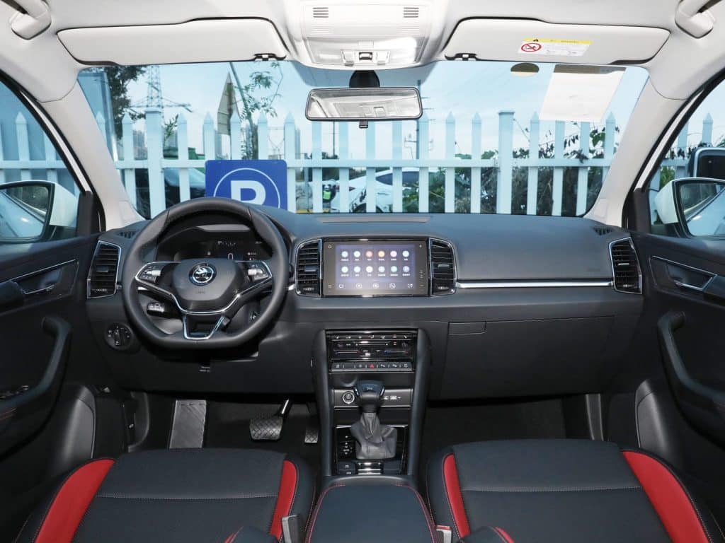 1400x1050_autohomecar__ChxkPmcP8ziAQwUyACRCypKvFGQ663