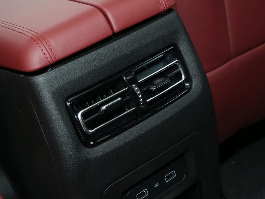 1400x1050_autohomecar__ChxkPmfrRKyAJHMhAESaY0R0meU978