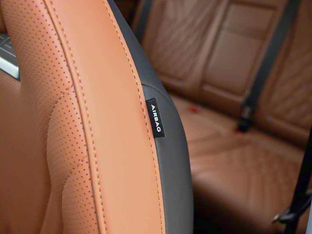 1400x1050_autohomecar__ChxkPmhKOhGAcHbrADr73VoL8cY205