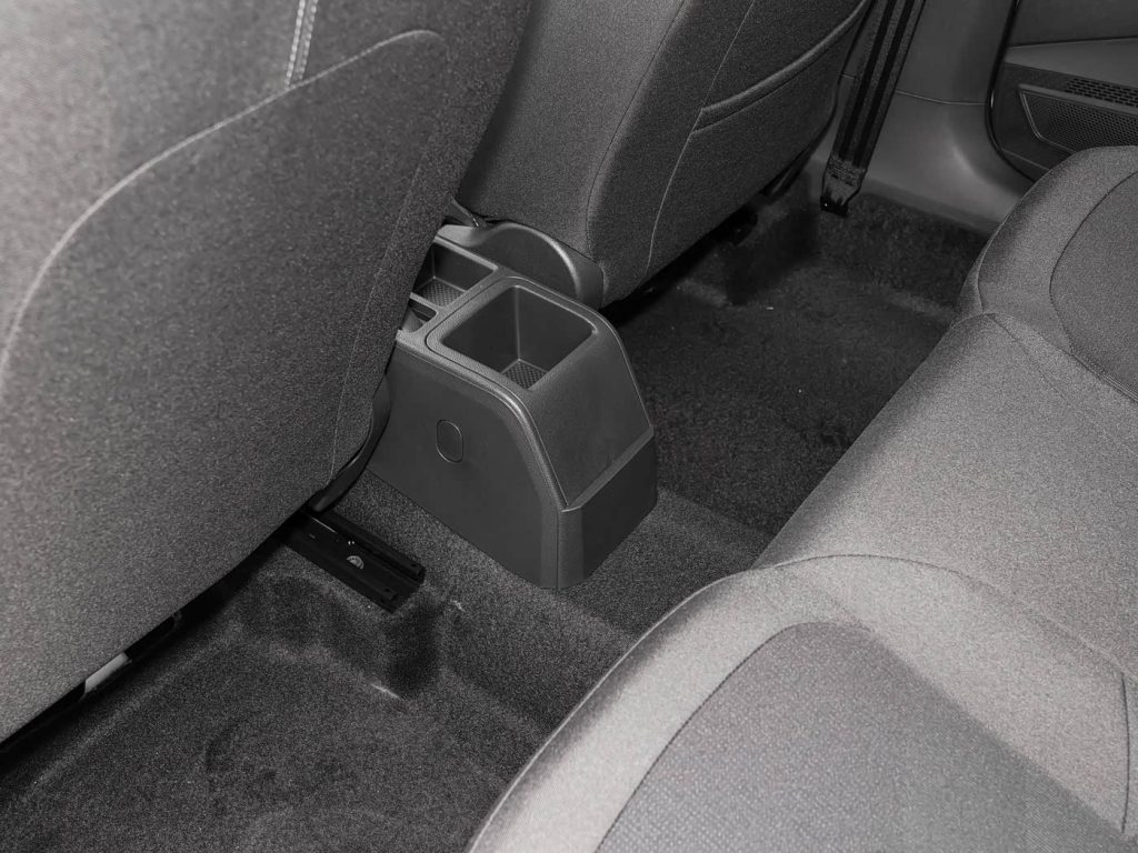 1400x1050_autohomecar__ChxkjmQo7-GAHfndACzQwJJraQQ460