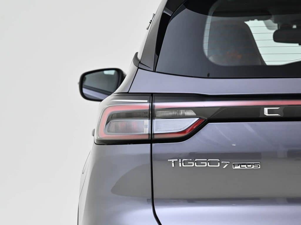 1400x1050_autohomecar__ChxkjmhKP1CABTOuAES9aDndIRs039