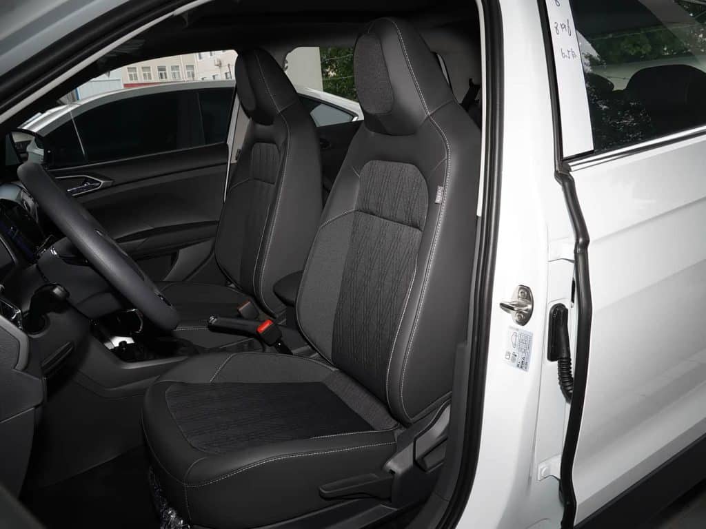 1400x1050_autohomecar__ChxkmmSdE_OAGhqqADBnnFCEptg372