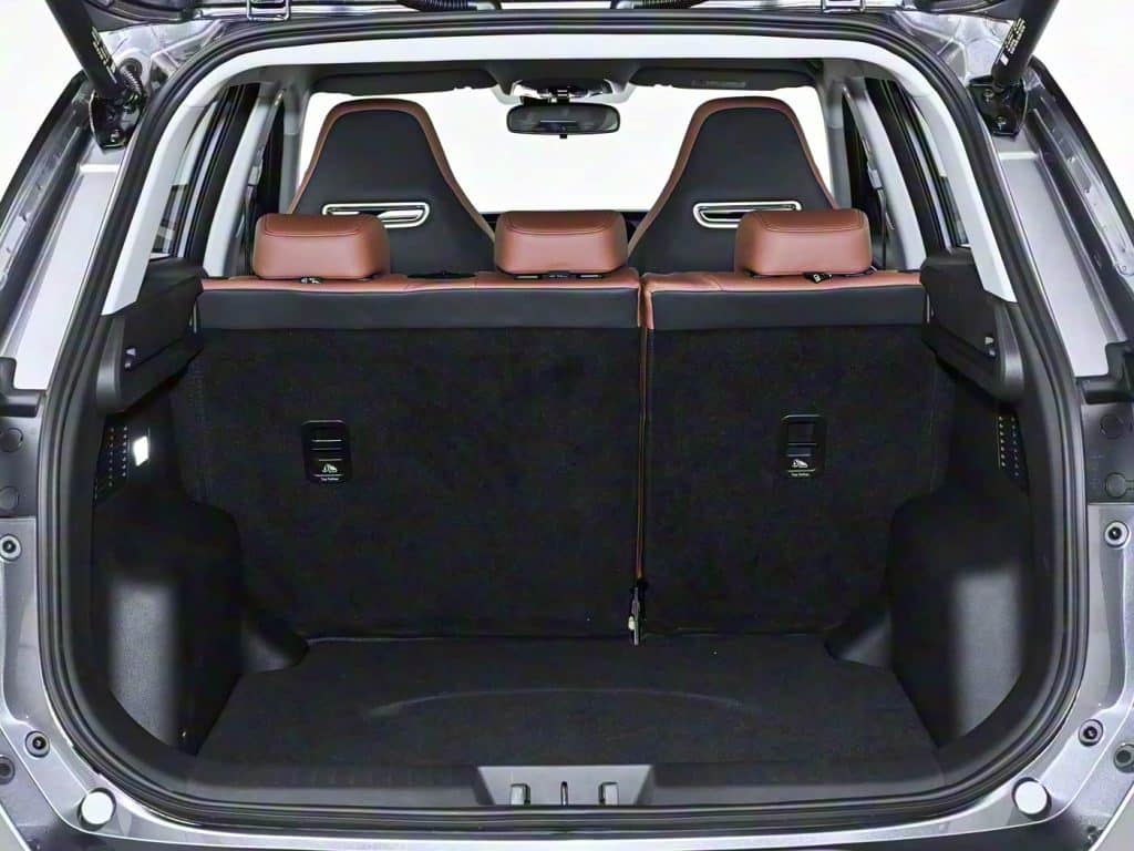 1400x1050_autohomecar__ChxknGhKOv2ABe8pAFH_h_6EHeA697