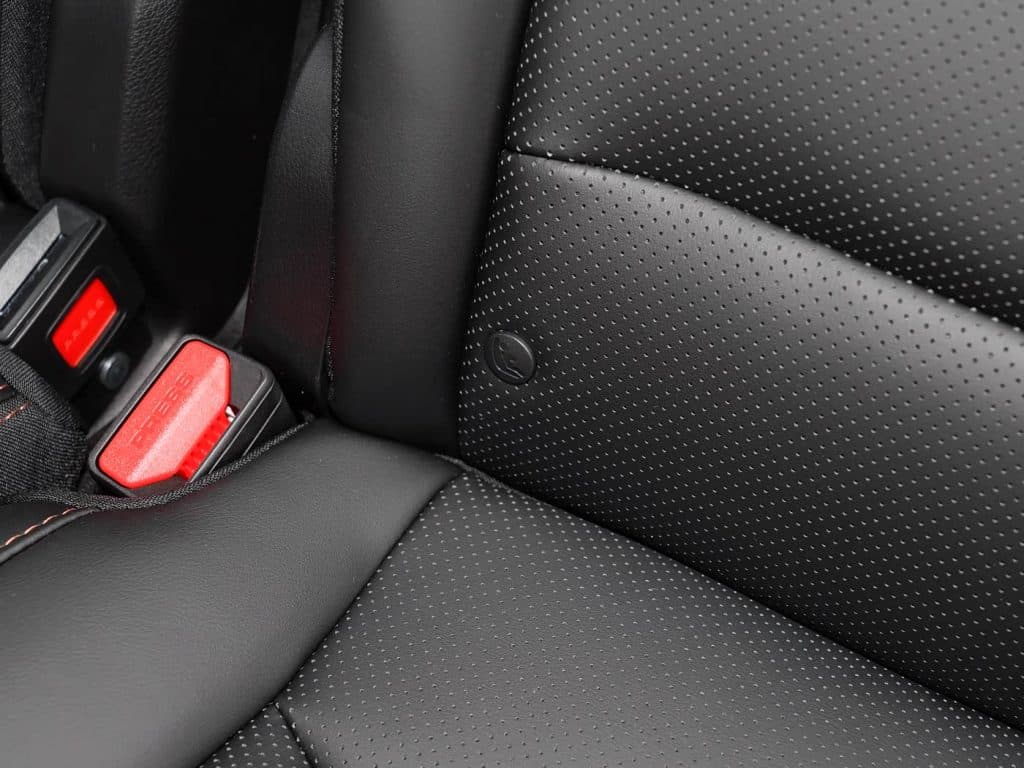1400x1050_autohomecar__ChxoHWX1uVuAFdkzAC6EXIenjlM893