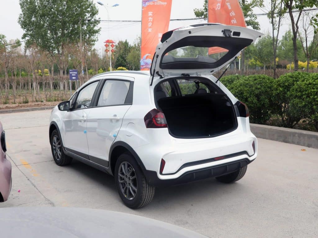 1400x1050_autohomecar__ChxoHWYxjdmAWb2HAB1oo_GOaGk772