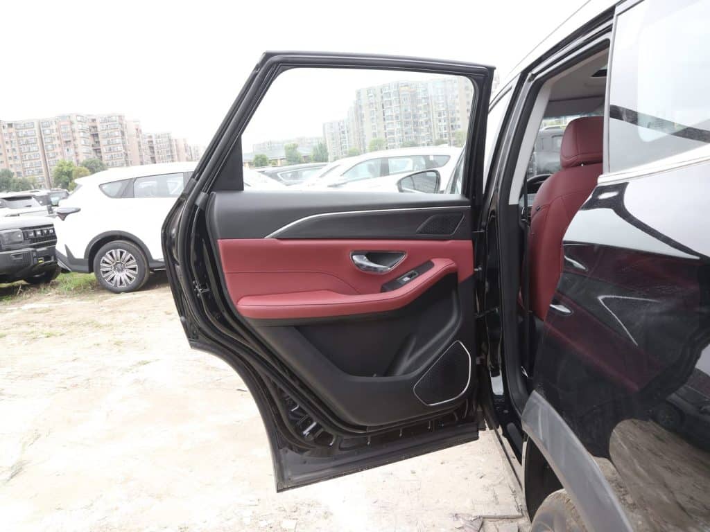 1400x1050_autohomecar__ChxoHWfrRKqACpfHAE0TS86fR8k707