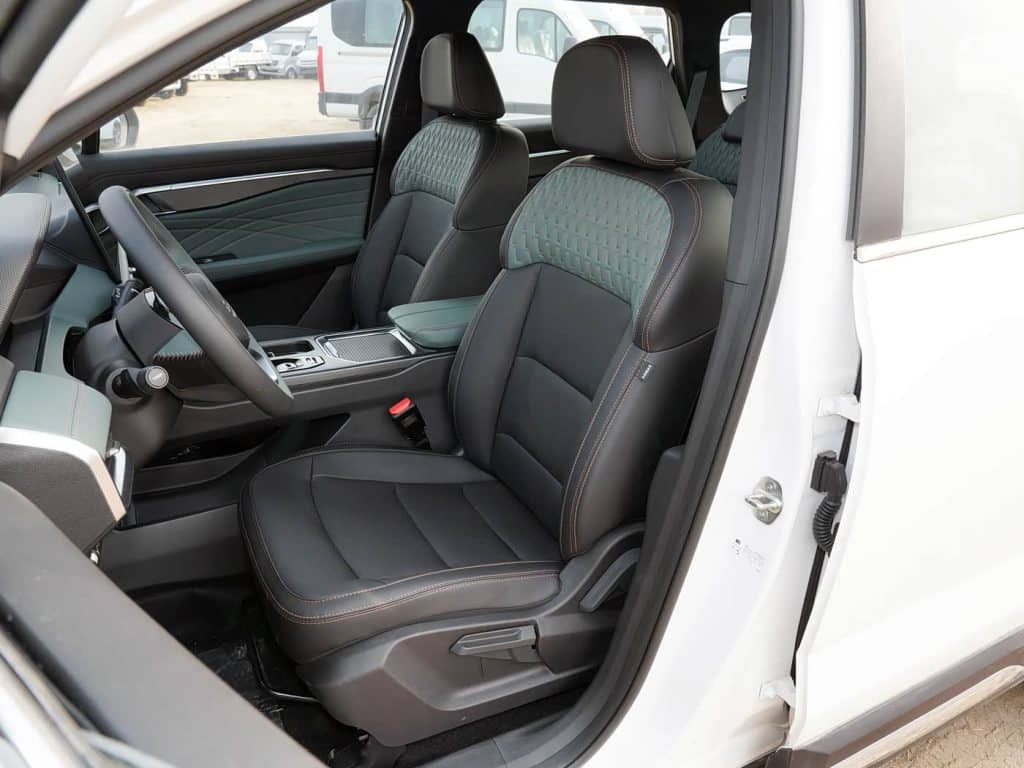 1400x1050_autohomecar__ChxoHmX1uUqAGNk5ACXiuJiz1Jg257