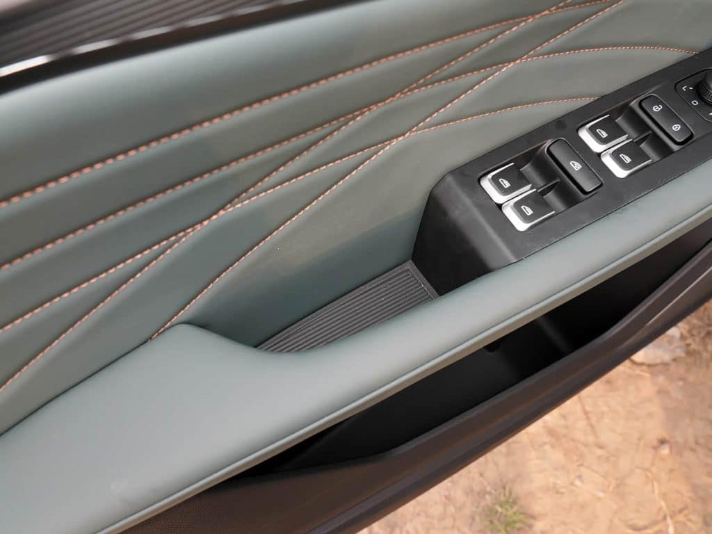 1400x1050_autohomecar__ChxoHmX1uUuAIQT3ACLWpvu9AOg383