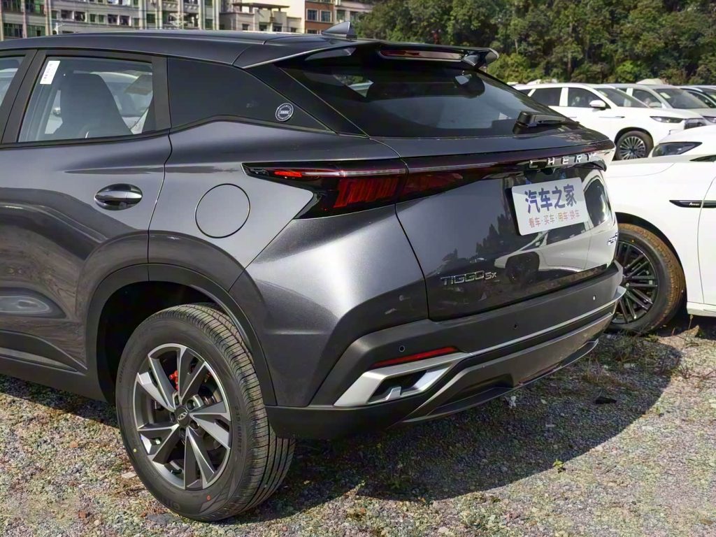 1400x1050_autohomecar__ChxoHmdxgOqARBWJAF5cMBor0N8577