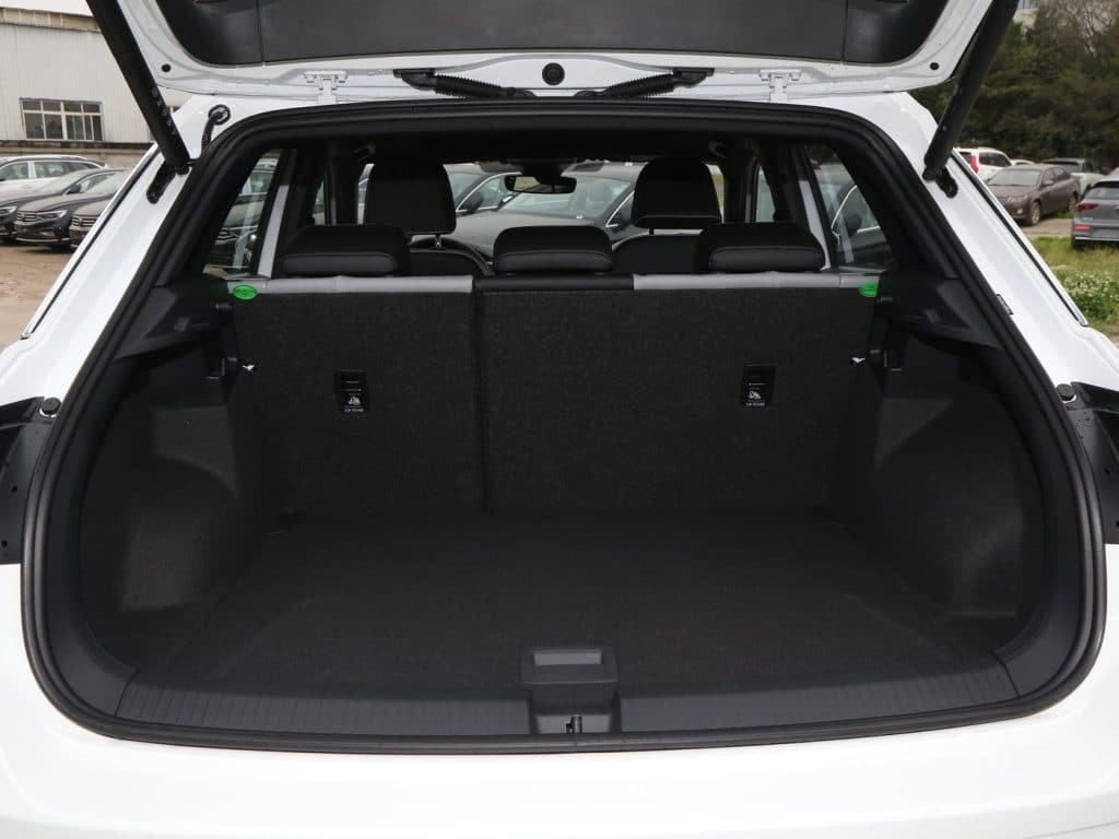 1400x1050_autohomecar__ChxoHmf54YuAGVW3AEAJ2NEEDq4874