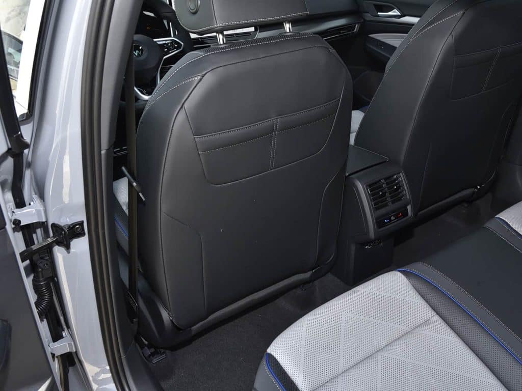 1400x1050_autohomecar__ChxoHmgjNNCASJeOAEV_9kJHuQk678