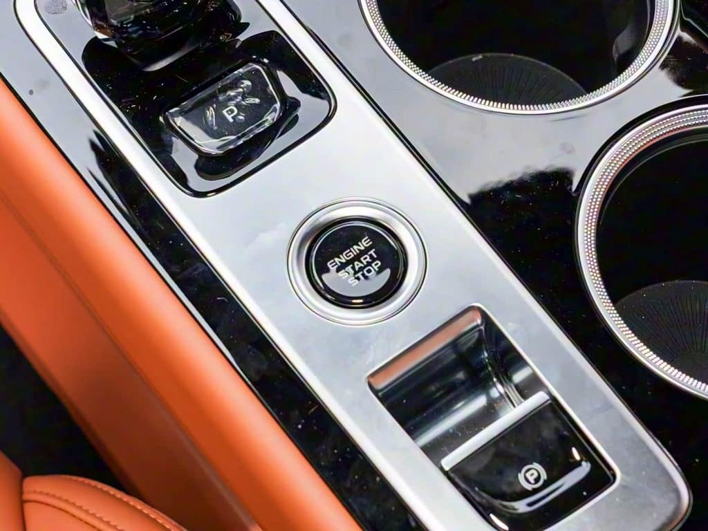 1400x1050_autohomecar__ChxoHmh-CFmAabXQACupazrBcwE724