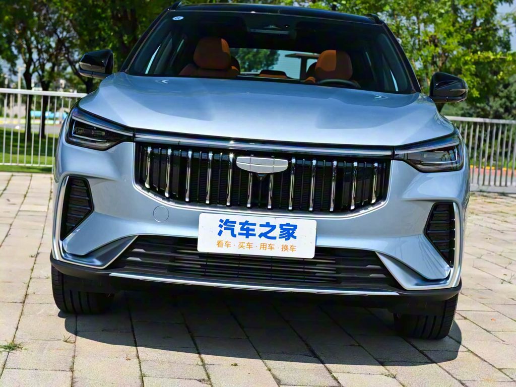 1400x1050_autohomecar__ChxoHmh_wnWASl4yADUaKD6zxy8035
