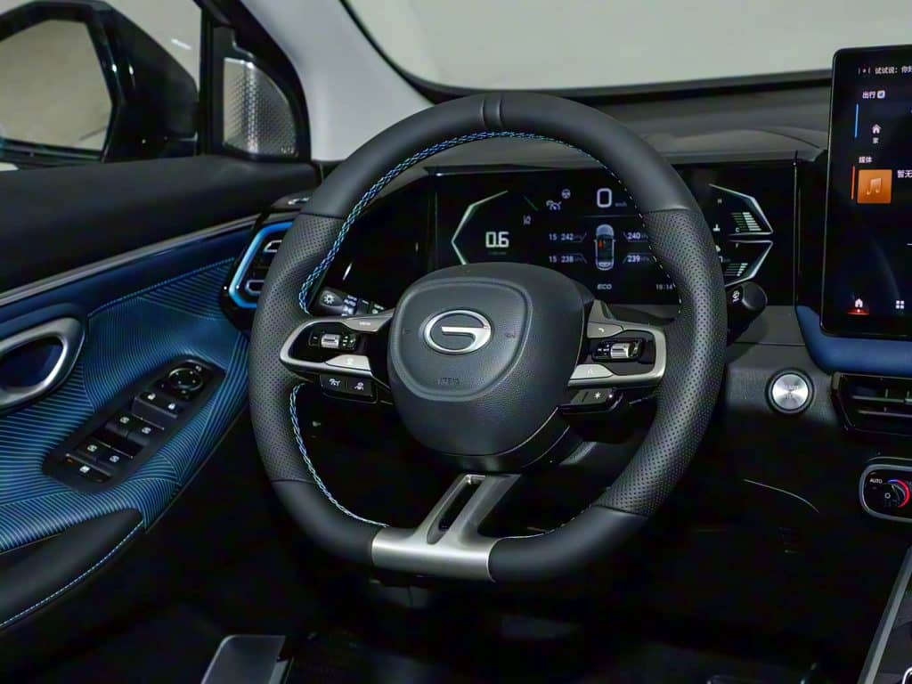 1400x1050_autohomecar__ChxpVWj139GAfVoVABccpLOgt_k650