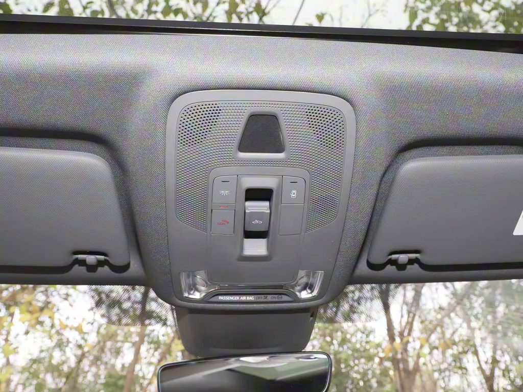 1400x1050_autohomecar__ChxpVWk6OP6AQD7CAC6dED4ToIM462
