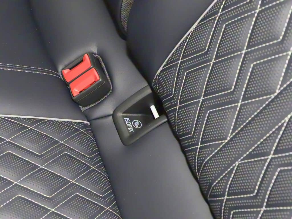 1400x1050_autohomecar__ChxpVWk6OPGARFEFACnRUFBQ908706