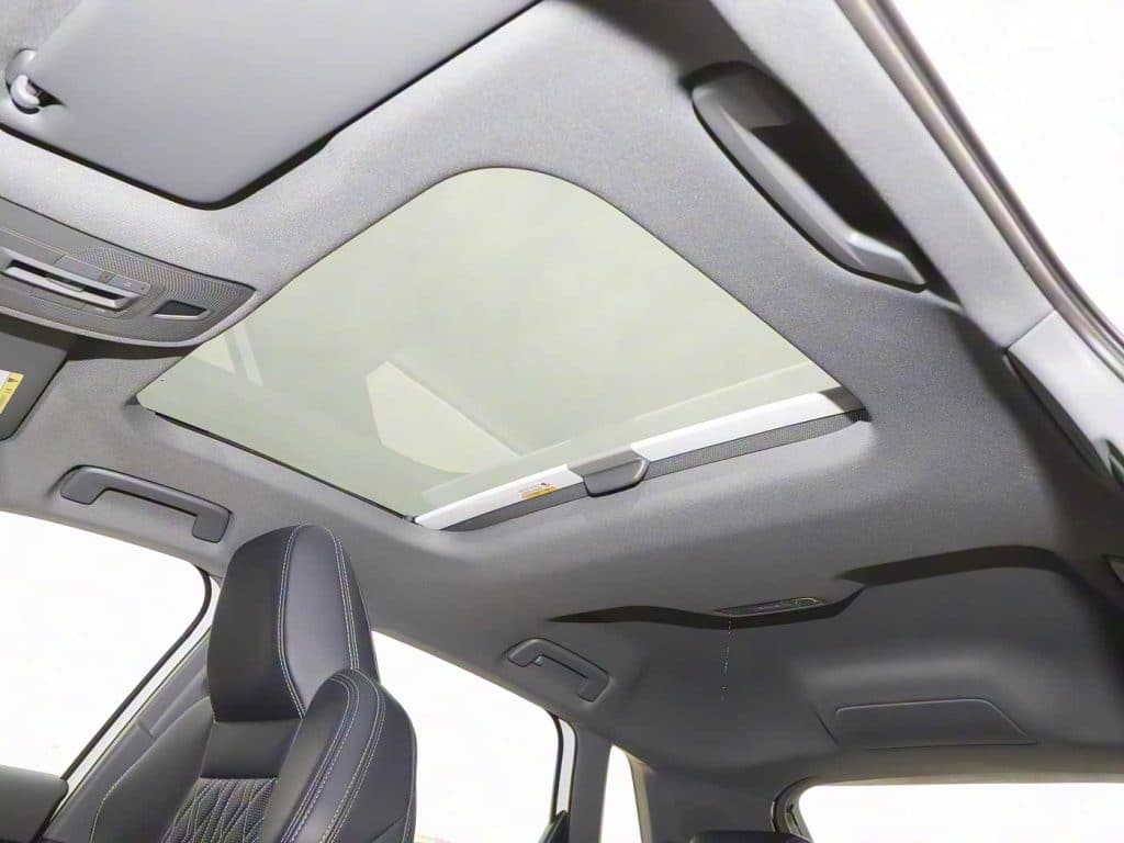 1400x1050_autohomecar__ChxpVWk6OPiATGIfACXxFu87JeA089
