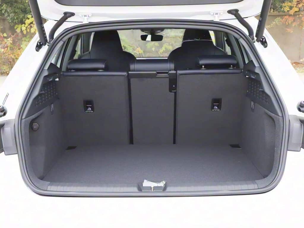 1400x1050_autohomecar__ChxpVWk6OQuABJKCADt5nldORV0247