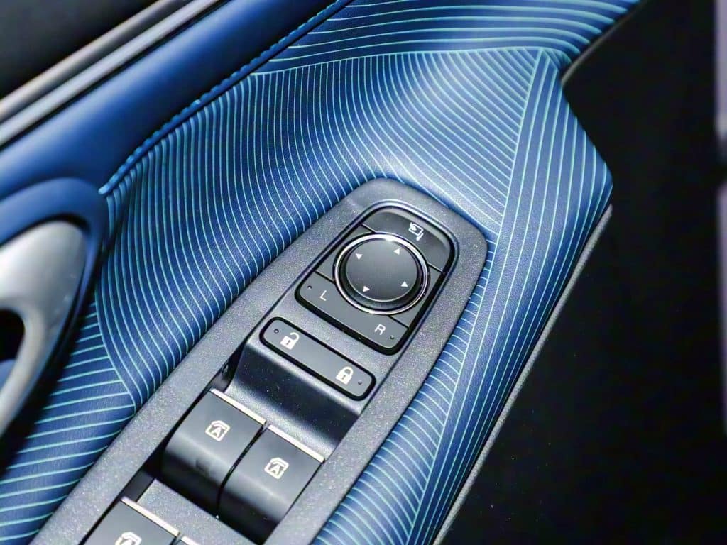 1400x1050_autohomecar__ChxpVmj13-CAX9TUACoWL_mxKP8502