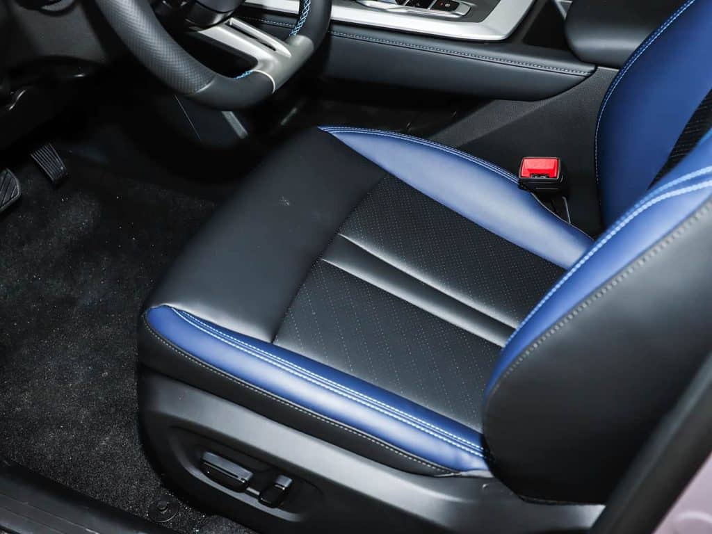 1400x1050_autohomecar__ChxpVmj13-CAePUqACVvDM1p7p4882