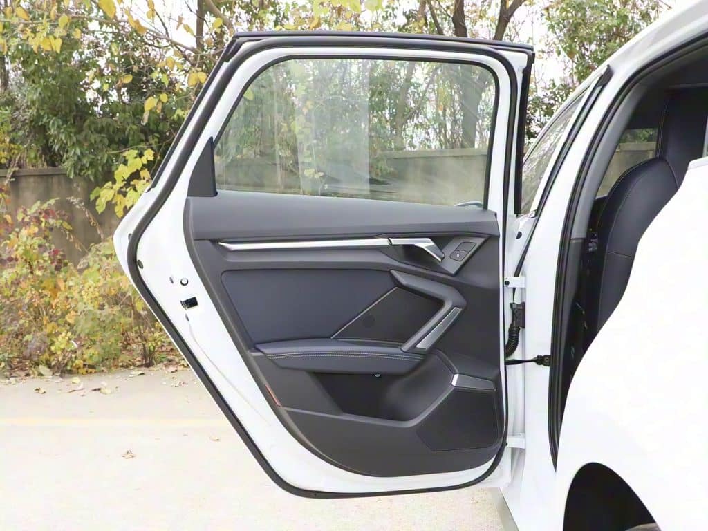 1400x1050_autohomecar__ChxpVmk6OO6ALusfACsQf4zLut0150