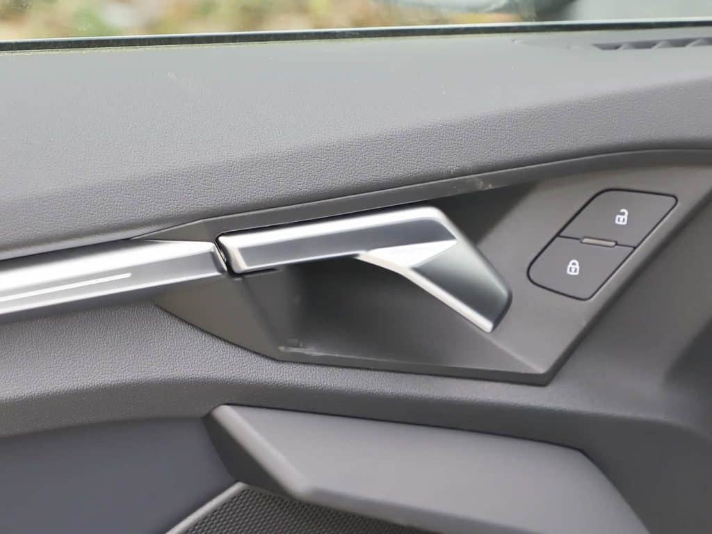 1400x1050_autohomecar__ChxpVmk6OPqAIAZZAD3O-Pd9-9w633